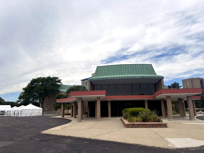 Northland Theatre - July 23 0001 (newer photo)